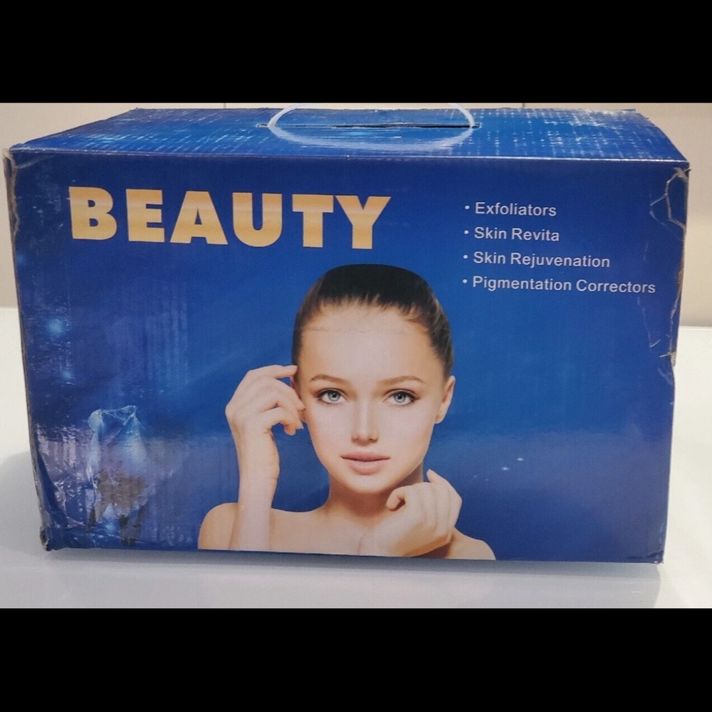 MICRODERM ABRASION TIGHTENING BEAUTY DEVICE - Picture 1 of 5